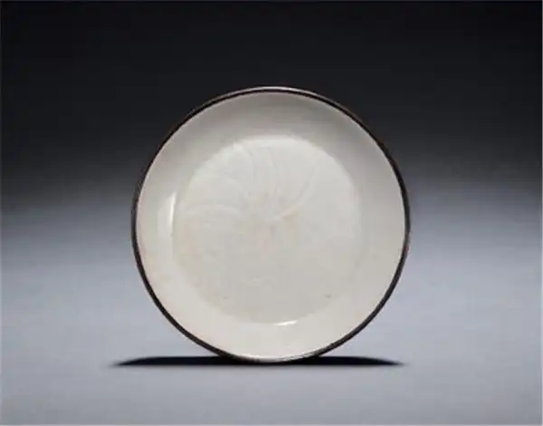 定窑瓷器"开片":一种因缺陷而形成的高等级之美