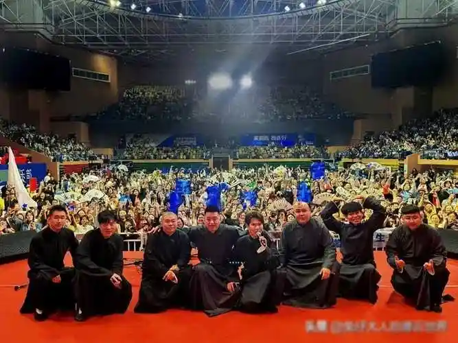 德云社西安相声专场火爆收官,粉丝应援热情高涨_演出_孟鹤堂_周九良