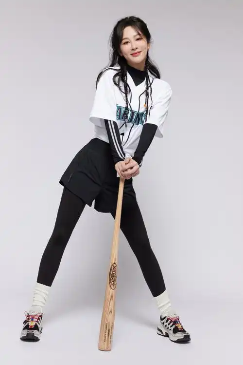 杨紫超话#杨紫官宣mlb棒球大使#和@杨紫一起推广棒球运动,来打棒球吧