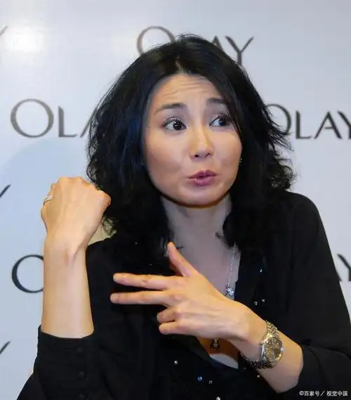 张曼玉这段表演严重失真:演技好,却用错了地方!