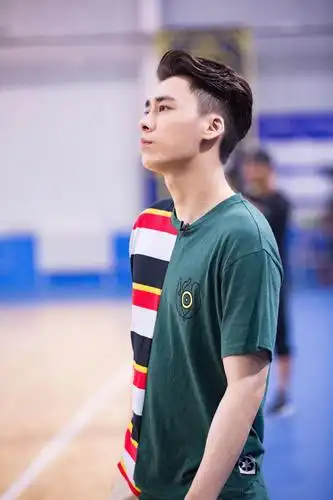 李易峰我要打篮球预告花絮烽骑士队今晚再度出击