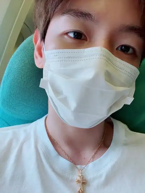 边伯贤超话#边伯贤泡泡#漂亮的边伯贤泡泡自拍图请看,多看爱看06