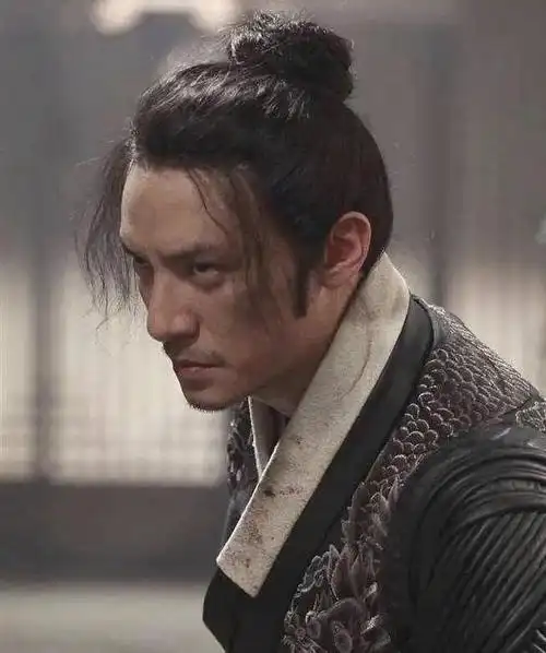 古装剧头套有多影响颜值任嘉伦秒变方块脸张震撞脸赵本山