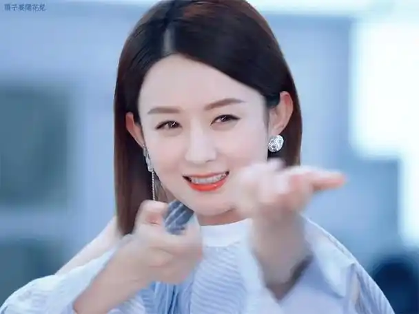 赵丽颖剪短发啦!