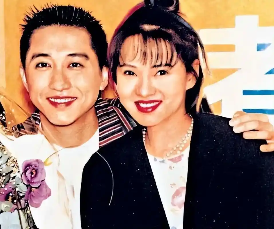 台媒曝庾澄庆心脏病突发去世,二婚娇妻失声痛哭?经纪人出面回应