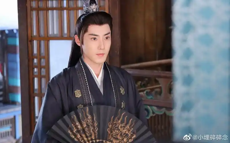 张睿仪态真的绝了,是罗成将军啊.