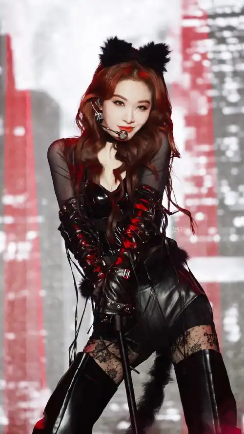 期待新的一年里喻言继续在舞台上发光!