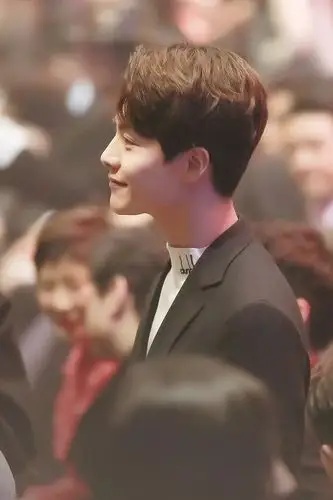 粉丝说马天宇这组侧颜照值得看一整天 近距离看看到底什么水平