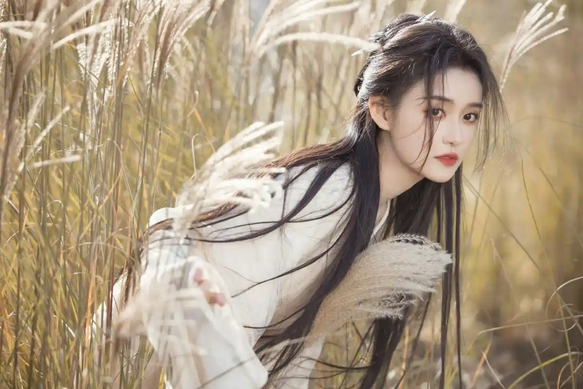 蒋依依的古装惊艳到你了吗[期待]