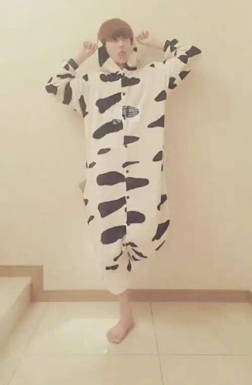 蔡徐坤超话,#原创音乐制作人蔡徐坤#光脚丫06@蔡徐坤#inxni以内品牌