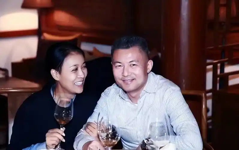 那英是个怎么样的人?她老公孟桐深有体会_男朋友_高峰_事情