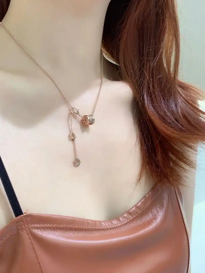 宝格丽小蛮腰满钻项链|解锁不同戴法 bvlgari9515 将宝格丽小蛮腰