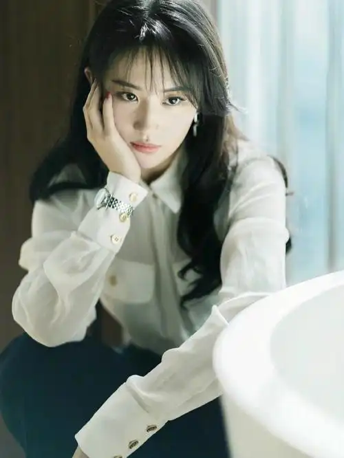 刘亦菲19有刘海的茜茜也很美呢