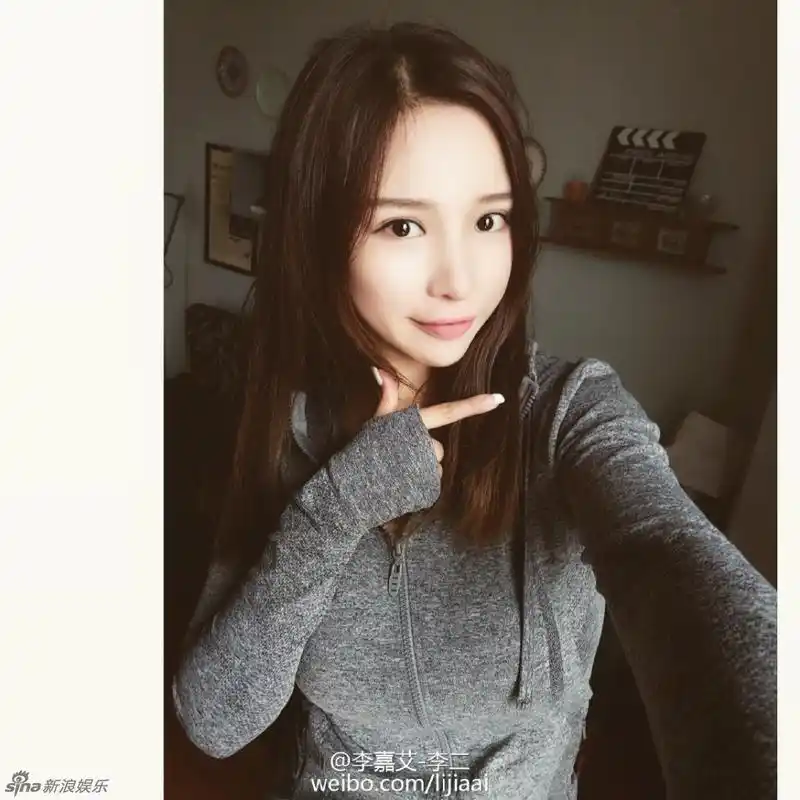 戏超多!乔任梁生前女友连发数文悼念亡人