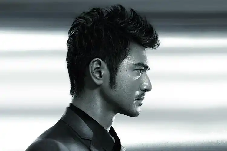 西铁城 2010年金城武广告