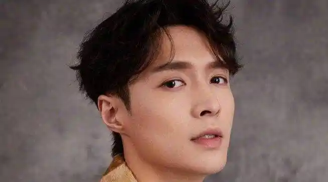 用户个人资料 张艺兴张艺兴是一个来自湖南长沙的大男孩.