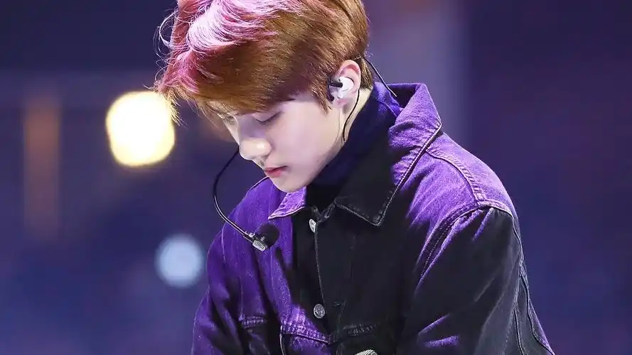 禁二改二传#橙光素材-吴世勋 by莱那那