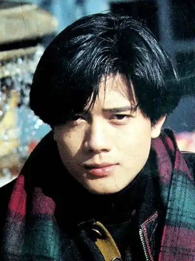 生于七十年代的男生都曾理过这个发型吧.