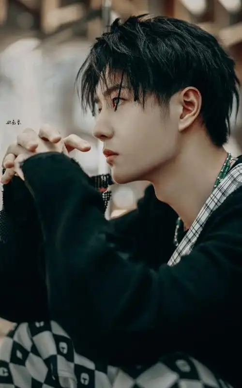 王一博这就是街舞4##王一博## 王一博swag挑眉杀 .