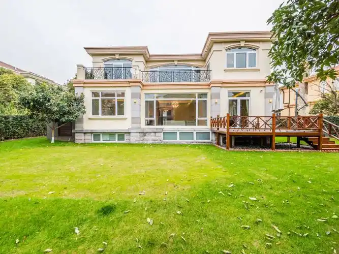 唐镇四大别墅之一金爵别墅