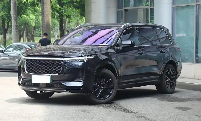 理想one连续多个月的销量数据都很不错,还曾在新能源suv市场中位于