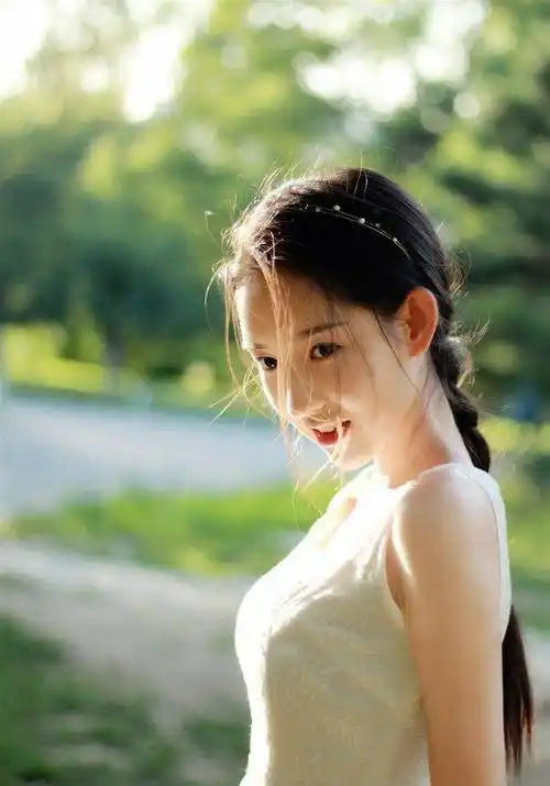 原创杨玏王玉雯大10岁恋情曝光女方情史丰富肖战都是其中之一