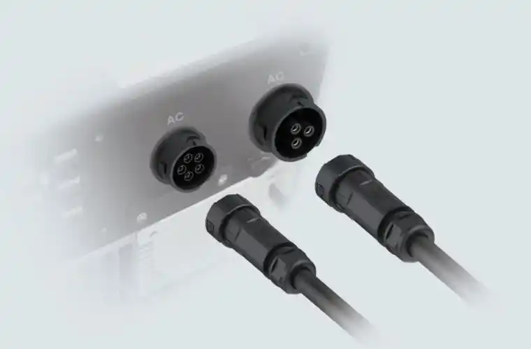 新品速递▏能量传输者光伏连接器