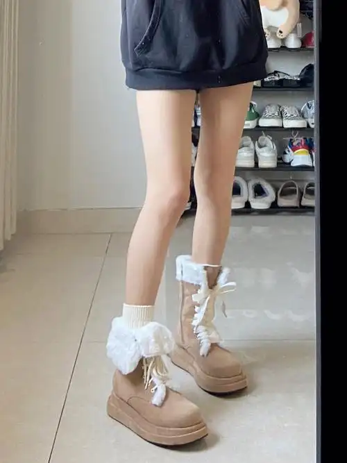 热的脚冒汗一鞋两穿的雪地靴