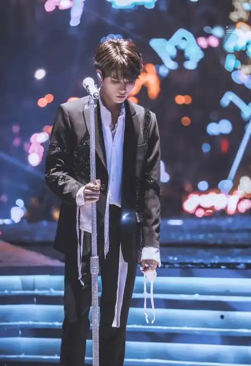 0824林彦俊生日快乐##宝藏狐有礼