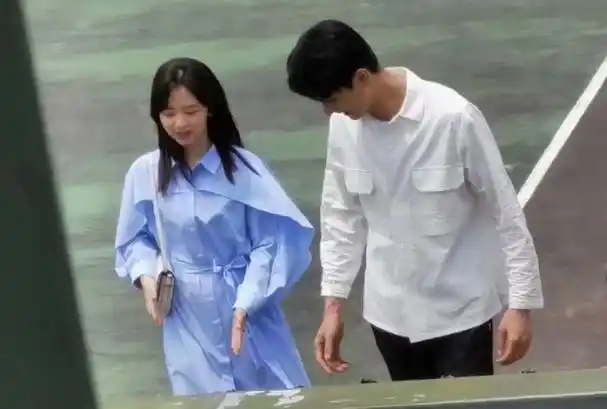 谭松韵新剧来袭,合作《楚乔传》中的他,甜蜜牵手上演都市爱情剧