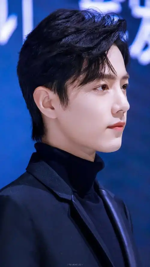 抖音新发连流汗都帅的肖战