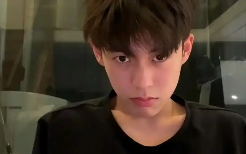 75余庆伟虎牙直播录屏3纯享版