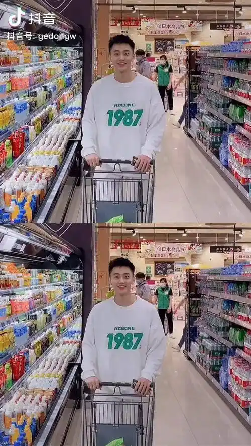 周末一起去逛超市吧超市拍照照片男朋友拍照系列宝藏男孩