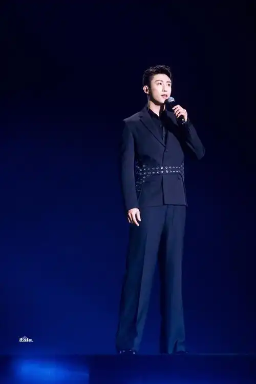 黄景瑜##东方卫视跨年