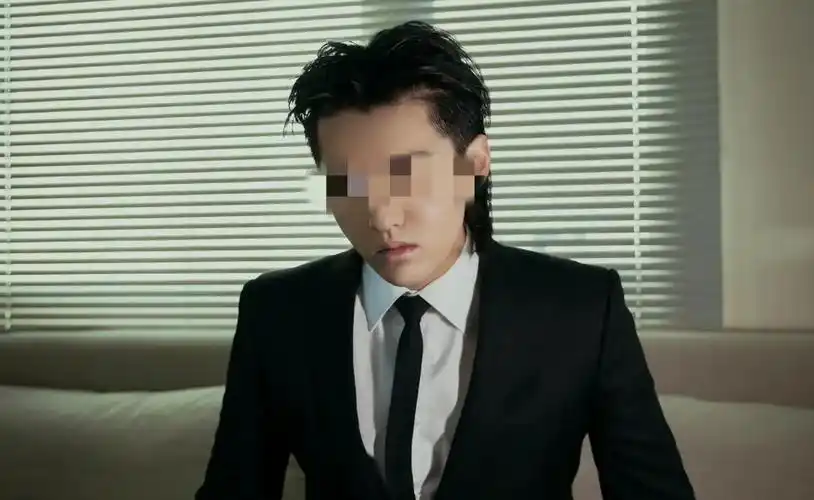 管不住"下半身"8位明星艺人,一个比一个离谱,没一个值得同情_李易峰