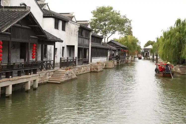 无锡荡口古镇有江南水乡特色风情.