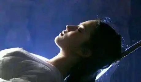 同样是睡绳子3位小龙女各有特色见识了原装高仿低配的区