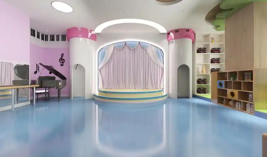多功能大厅的舞台,这里您的孩子会创造奇迹