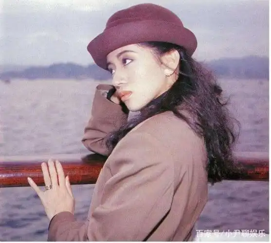 命运坎坷,《似是故人来》香港女儿梅艳芳与哥哥张国荣的约定