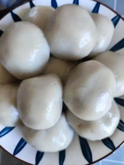 手工糯米团子来一份