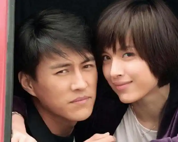 44岁靳东老婆,很多人都熟悉,现在的生活让人羡慕_李佳_江珊_事业