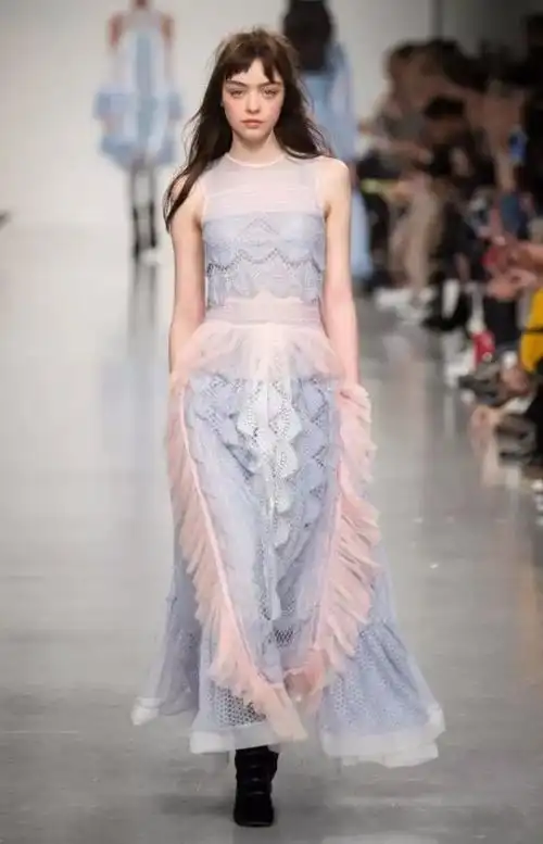 100例薄纱面料服装设计合集