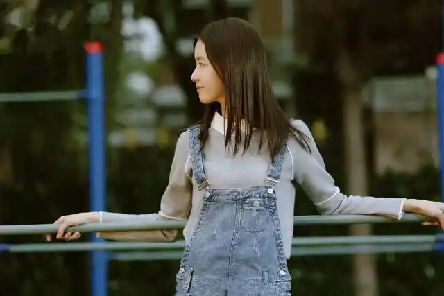 陈都灵厦门一中(陈都灵厦门一中照片)-天晟网