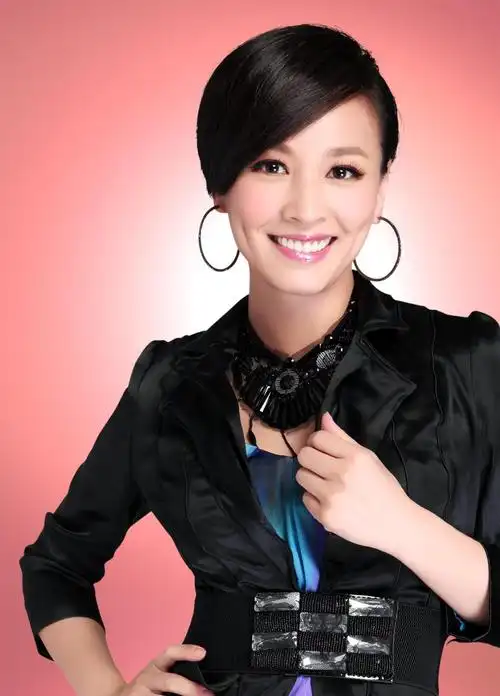 张庭 酒窝美女楚楚动人