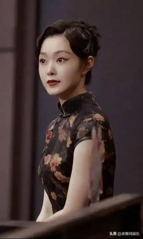 旗袍女神身材惊艳众人_白敬亭_观众们_剧中