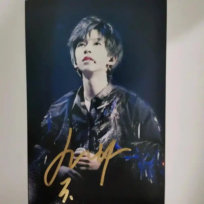 贺峻霖亲笔签名照#时代少年团 #时代少年团贺峻霖 #tnt  - 抖音