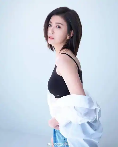 她肤白貌美性感撩人_白色_肌肤_台湾