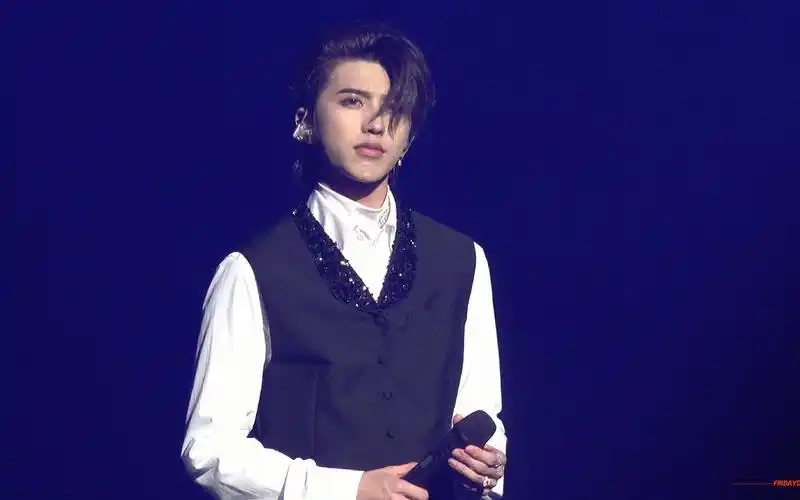 蔡徐坤2021个人巡回演唱会北京场 4k 正面focus break3 talk 喝水