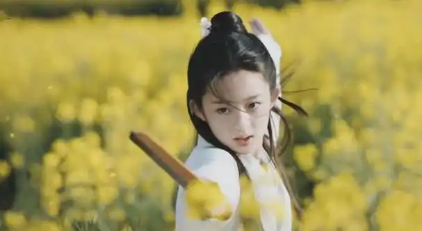 10位零零后小花,争奇斗艳各显神通,谁能成为国民妹妹