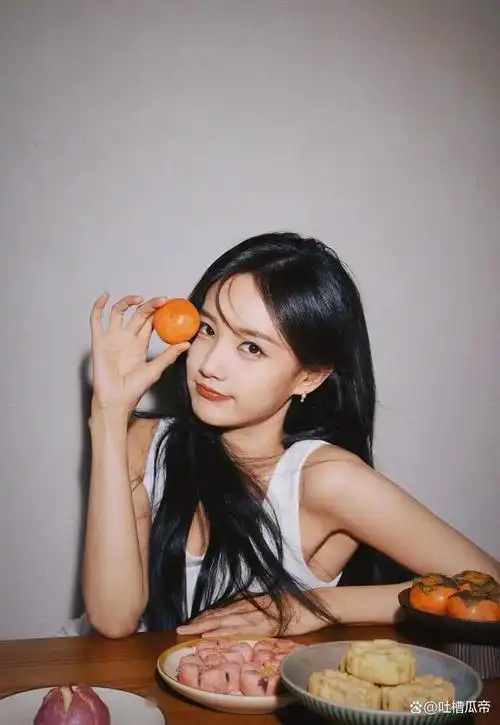 明明长着同一张脸,一个成顶流,一个却死活红不了,连于正都发愁